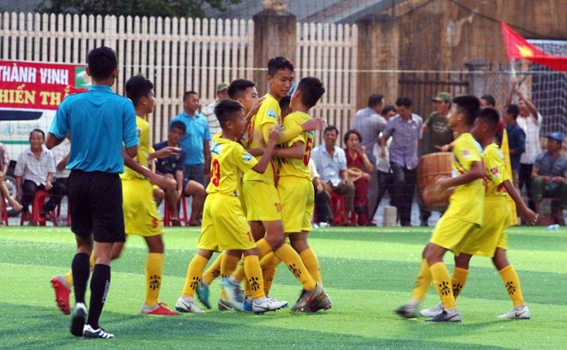 SLNA chạm trán SHB Đà Nẵng ở bán kết