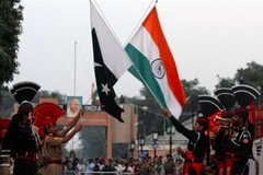 Đấu pháo ác liệt giữa Ấn Độ, Pakistan tái bùng phát