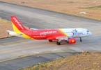 Máy bay Vietjet Air nhầm đường lăn, máy bay khác đang hạ cánh phải bay vọt lên