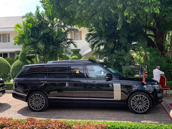 Vua Campuchia sử dụng SUV chống đạn hơn nửa triệu đô