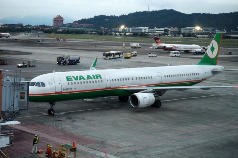 Thêm hàng chục chuyến bay từ Tân Sơn Nhất bị hủy vì tiếp viên Eva Air