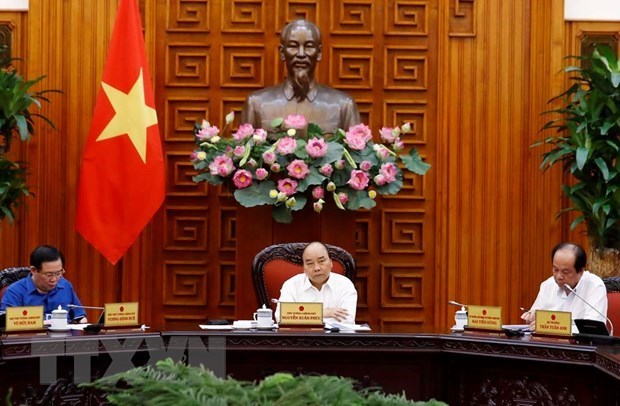 Vietnamese PM asks for more efforts to boost trade ties with key partners