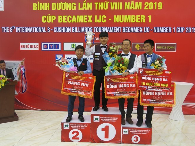 Vietnamese cueist finishes second at Int’l 3-Cushion Billiards Tournament