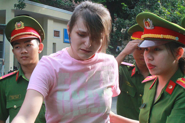 Cô gái Nga điều hành đường dây sextour tại Sài Gòn