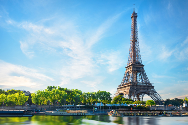 Gần 85.000 người Việt đến thăm Paris năm 2018