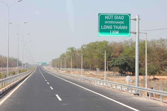 North-south expressway out of reach for Vietnamese because of requirements