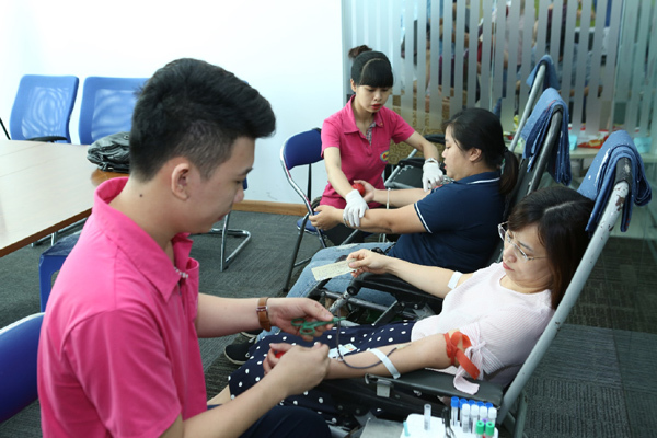 Sanofi Việt Nam đồng hành với Hành trình đỏ hiến máu nhân đạo