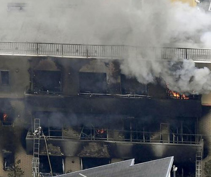 Số người chết vụ cháy xưởng phim Nhật tăng chóng mặt