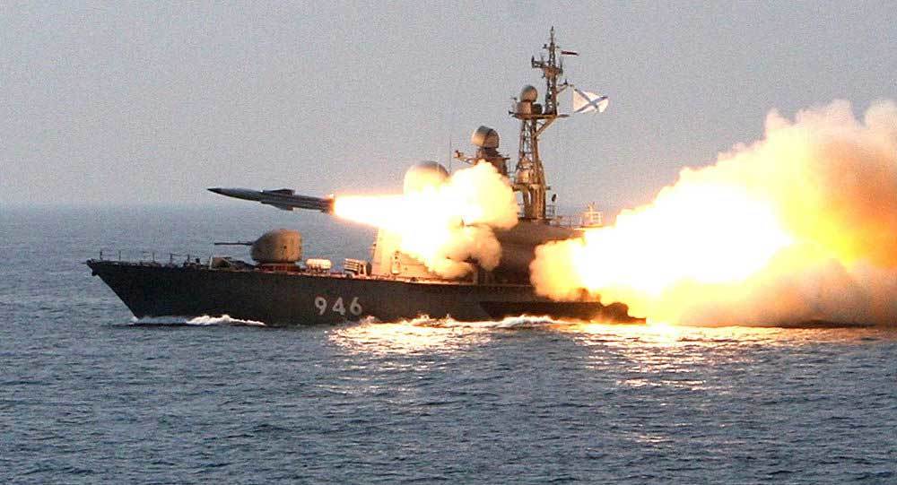 Xem tàu chiến Nga diệt mục tiêu bằng tên lửa siêu âm