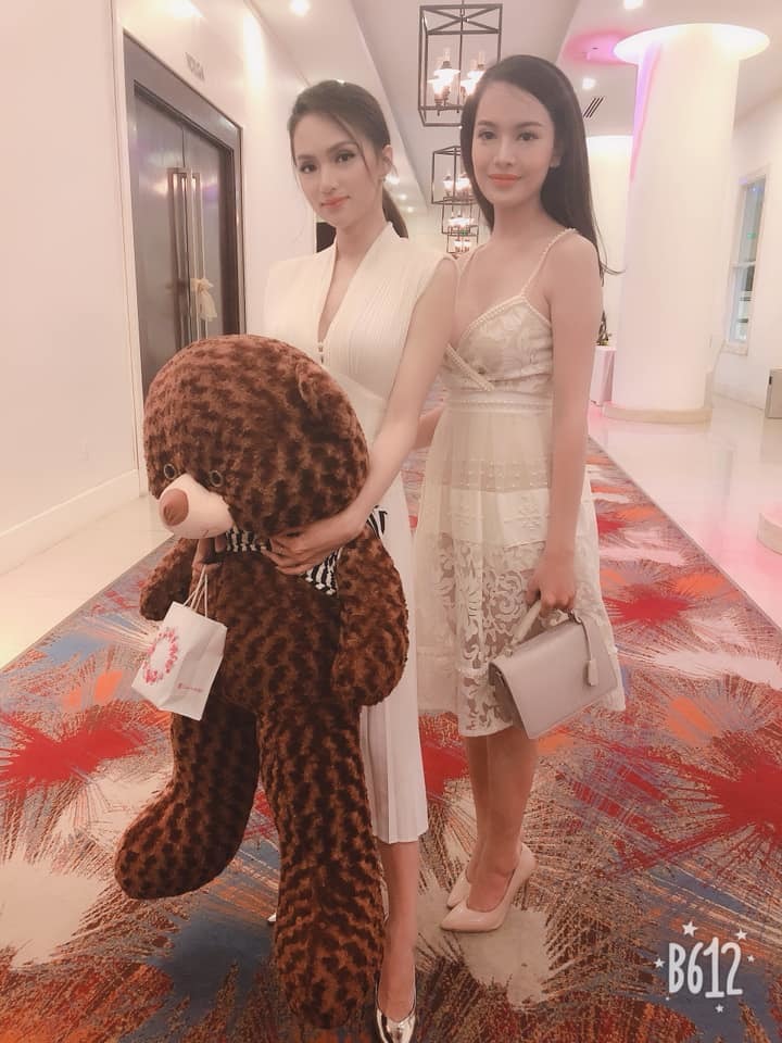 Vẻ nóng bỏng của người đẹp chuyển giới bị từ chối hồ sơ tại Hoa hậu Hoàn vũ Việt Nam