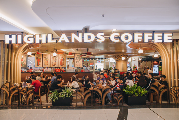 Thương hiệu Việt Nam không ngại mở rộng - Highlands Coffee ăn mừng 300 quán