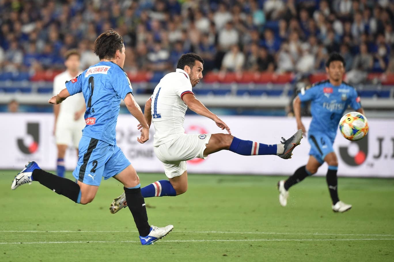 Chelsea thua sốc ở Nhật, Lampard bẽ bàng