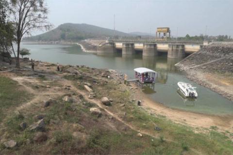 Mekong River suffers as Thailand stores more water