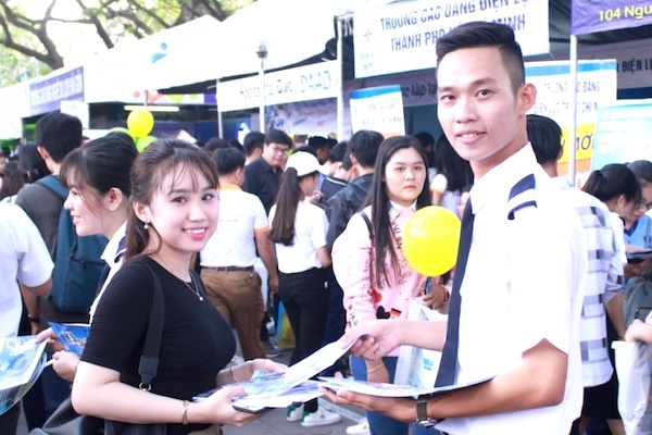 Điểm sàn xét tuyển Học viện Hàng không Việt Nam cao nhất 19