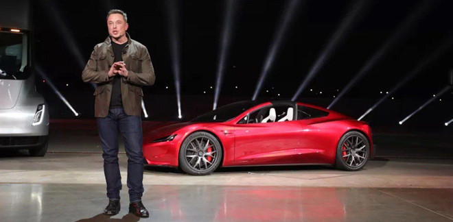 Bật mí xế hộp của tỷ phú xe điện Elon Musk