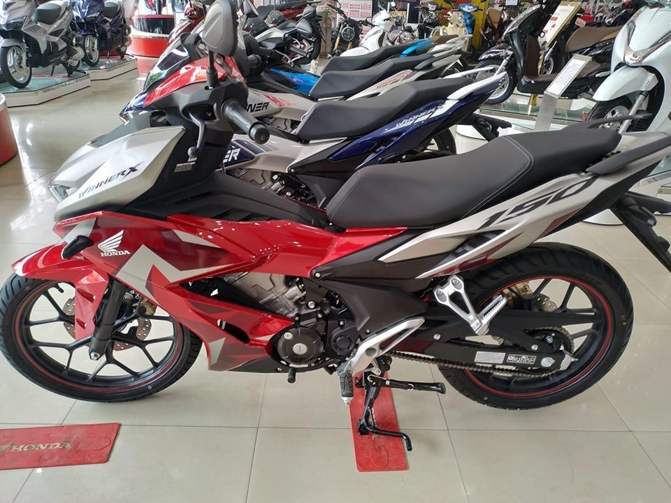 Honda Winner X 2019 loạn giá, đại lý bán chênh hàng triệu đồng