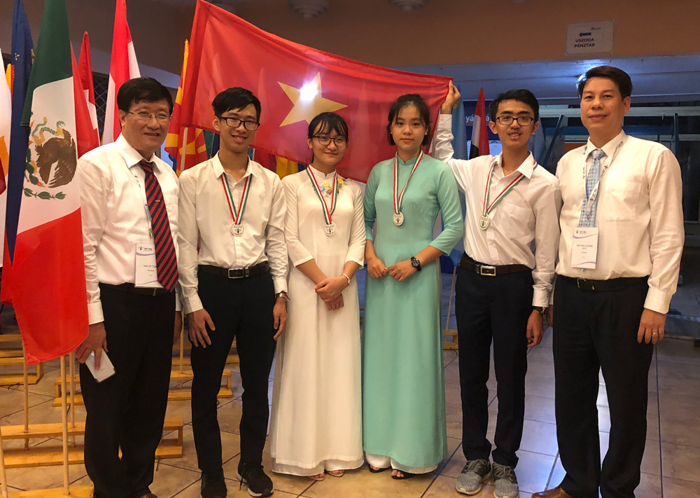 Việt Nam có 1 HCB, 3 HCĐ tại Olympic Sinh học quốc tế 2019