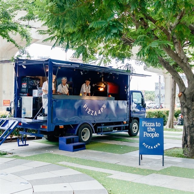 Food trucks jazz up HCM City street scene