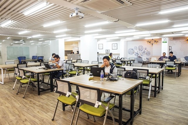 More Vietnamese intellectual employees opt for freelance work