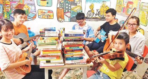 Private library spreads love for reading