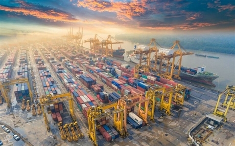Vietnam seeks foreign investment in ports