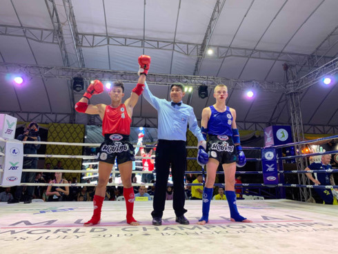 Vietnam's Duy Nhat reaches quarterfinals of World Muay Thai Championship