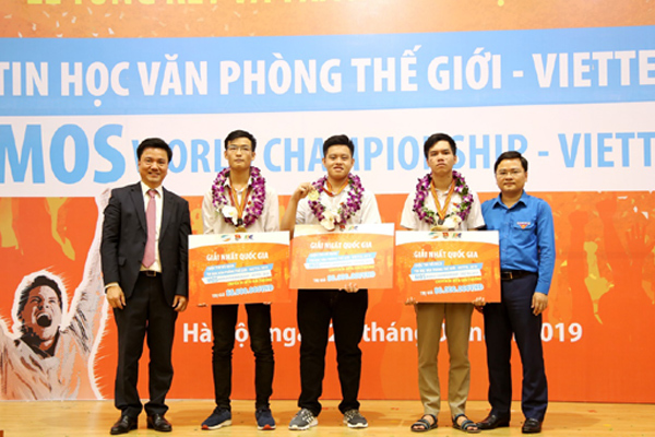 Đội tuyển quốc gia MOSWC 2019 lên đường tham dự vòng chung kết thế giới