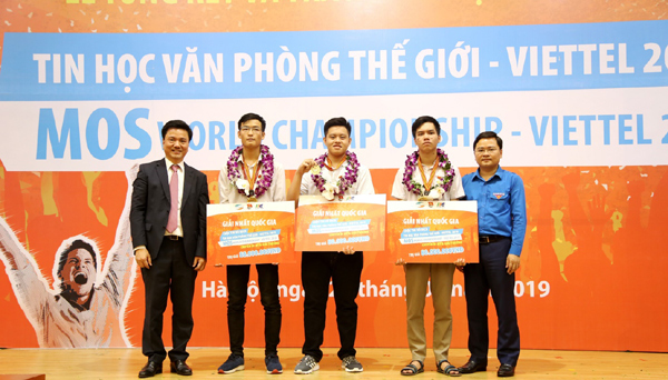 Đội tuyển quốc gia MOSWC 2019 lên đường tham dự vòng chung kết thế giới