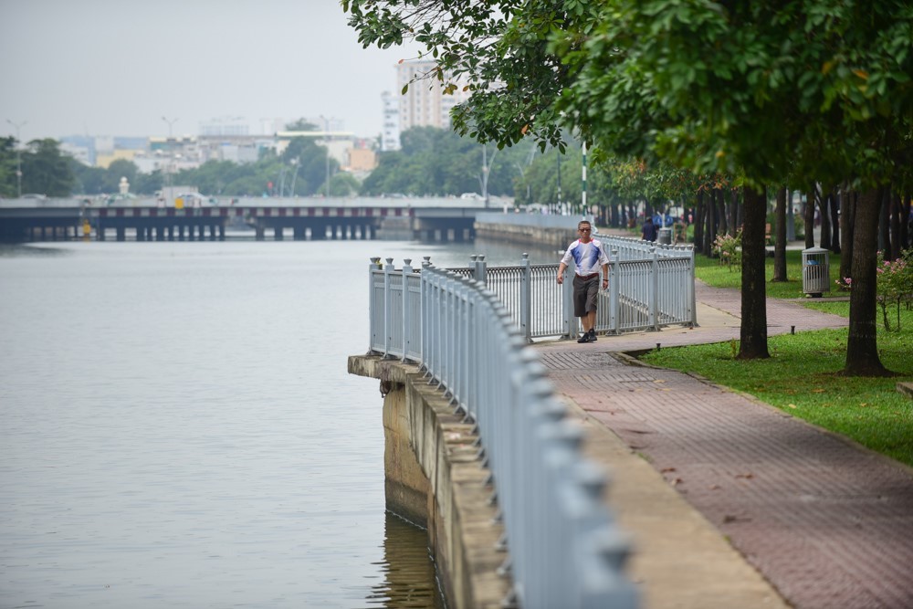 Từng đen thối như sông Tô Lịch, kênh Nhiêu Lộc 'khét tiếng' giờ ra sao?