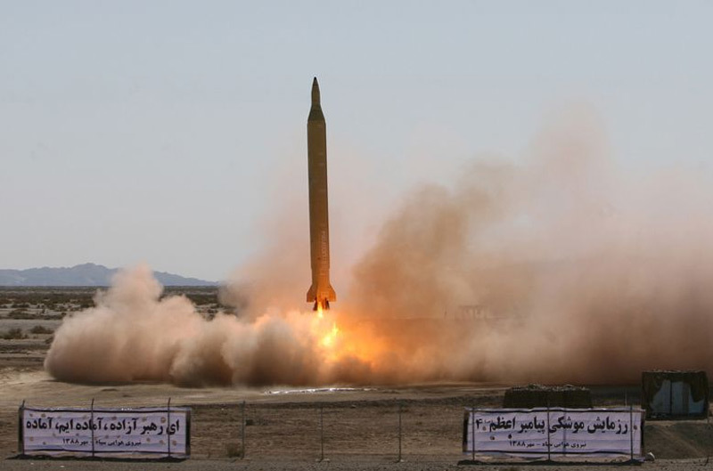 Giữa căng thẳng, Iran bất ngờ thử tên lửa đạn đạo