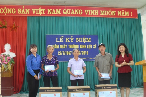 Công đoàn và Đoàn TN Cục Tần số, Báo VietNamNet, Cục Bưu điện TW tri ân dịp 27/7