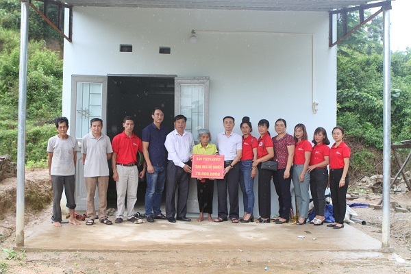 Bàn giao Ngôi nhà mơ ước cho 2 gia đình ở Lai Châu