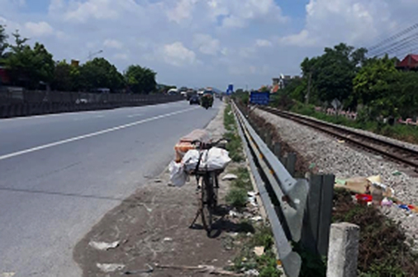 Đi nhặt ve chai, mẹ ca sĩ Châu Việt Cường bị tàu tông tử vong ở Thanh Hóa