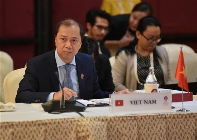 Vietnam attends ASEAN SOM ahead of AMM-52