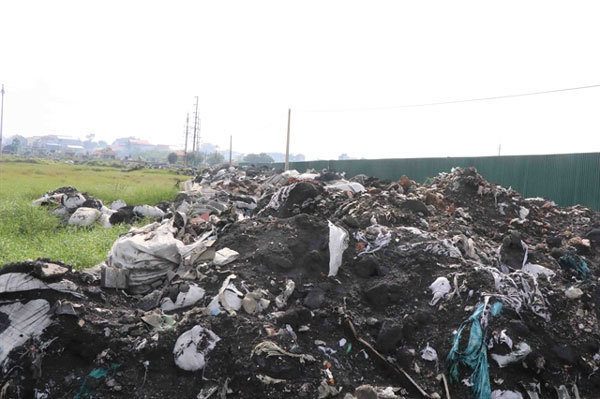 Bac Ninh struggles with illegal waste dumping