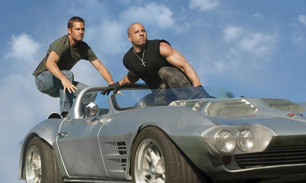 Ngắm bộ sưu tập xe hơi đáng nể của ngôi sao quá cố phim 'Fast & Furious'