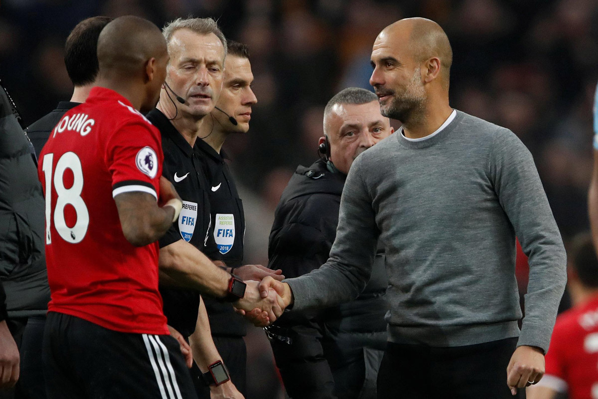 MU bị Man City qua mặt: Guardiola dạy Quỷ đỏ làm bóng đá