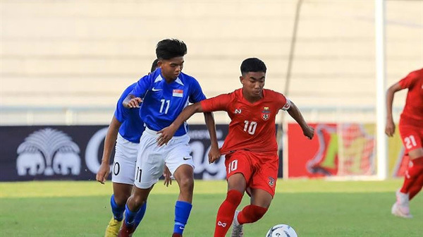 Vietnam defeats Singapore at regional U15 tournament