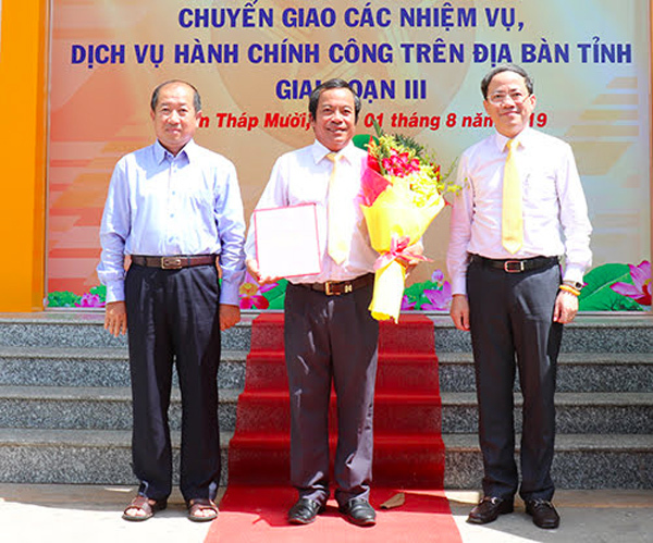 Trung tâm Ngoại ngữ, Tin học ở TP.HCM… hết tên để đặt