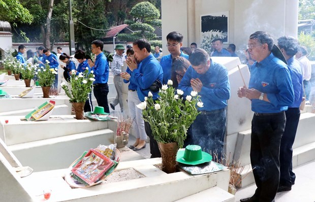Gói thầu quà tri ân thương binh-liệt sỹ và mặt trái của mạng xã hội