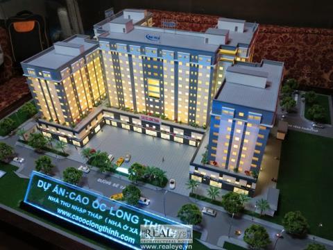 Ở nhà xã hội, đi ô tô: Chủ yếu là công chức