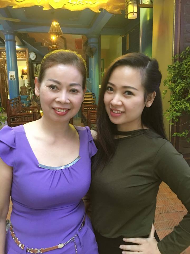 Đám cưới bên biển Thanh Hóa của mẹ đơn thân tuổi 54 và Việt kiều Úc