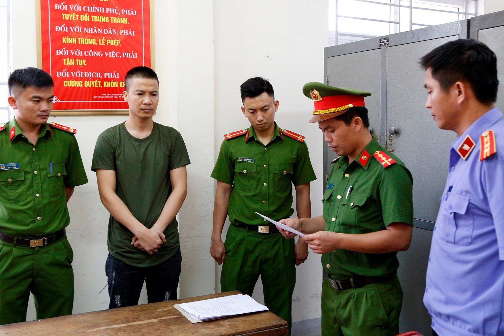 Bắt quả tang phóng viên cưỡng đoạt 90 triệu ở Hà Tĩnh