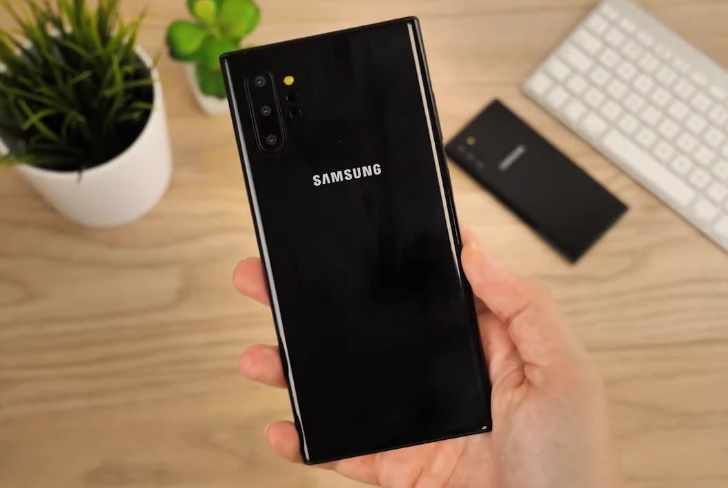 Galaxy Note10 bị cài sẵn hàng loạt ứng dụng của Microsoft