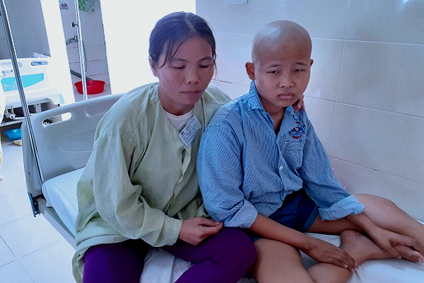 Lời khẩn cầu của người mẹ có 2 con bị ung thư