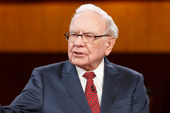 Tỷ phú Warren Buffett dạy con tiết kiệm tiền như thế nào
