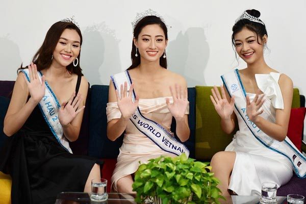 Top 3 Hoa hậu Thế giới Việt Nam 2019 giao lưu với báo VietNamNet