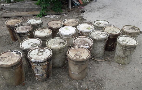 Hai Phong investigates illegal dumping of waste in Da Do River