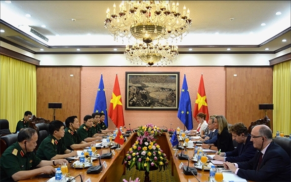 VN, EU to set up periodical defense-security consultation mechanism