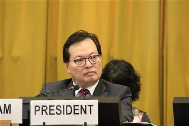 Vietnam calls for efforts to end nuclear arms race